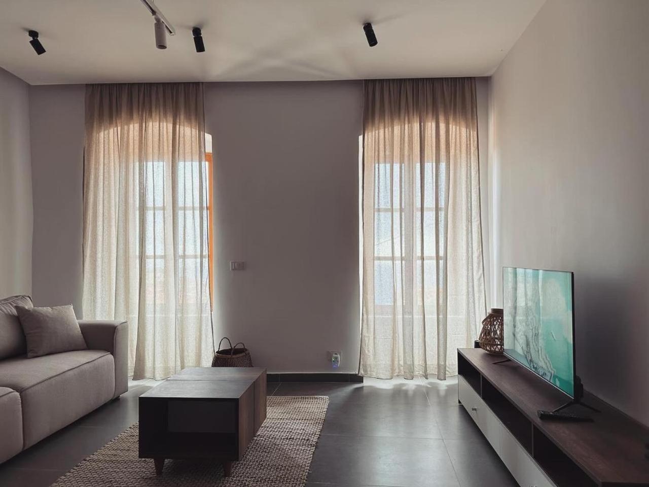 Lion's Apartment